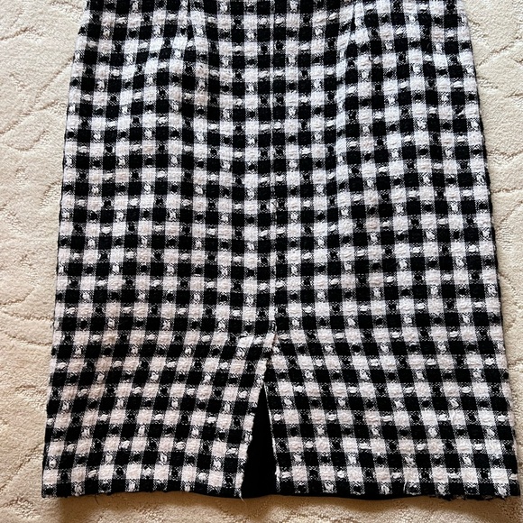 Leslie Fay Houndstooth Skirt - Picture 3 of 9